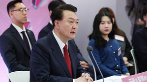 윤 대통령 "국회서 중대재해처벌법 개정안 통과 위해 노력해달라"