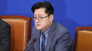 홍익표 "정부 &middot; 여당, 허송세월해놓고 중대재해법 유예해달라고 해"