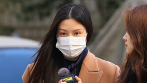 '입시비리 혐의' 조민, 오늘 1심 선고&hellip;검찰 집행유예 구형