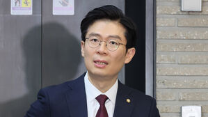 국민의힘, 신동욱 전 앵커 등 언론 &middot; 안보 분야 6명 영입