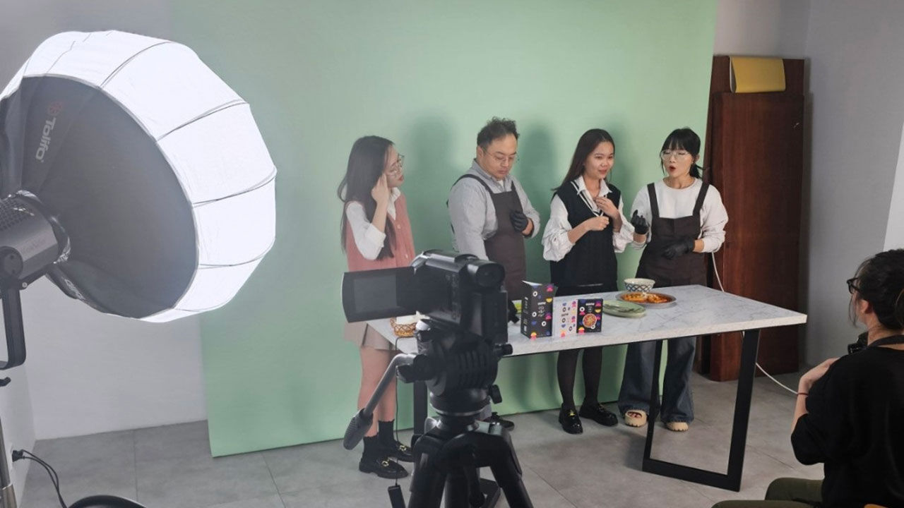 베트남 하노이에 마련된 동대문24 오픈 스튜디오