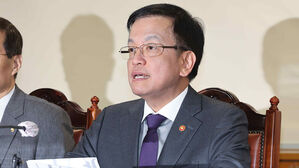 최상목 "주요국 금리인하 불확실성 높아&hellip;각별한 경계심"