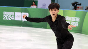 청소년올림픽 피겨 김현겸, 팀 이벤트 남자 싱글 1위