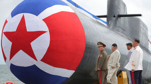 김정은, 남포 군함 조선소 방문&hellip;"전쟁 준비에 해군 무력 강화 중차대"
