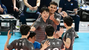 대한항공, 삼성화재 3대 1 제압&hellip;1위 우리카드와 승점 동점