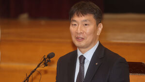 이복현 "부동산 PF 구조조정 저항 있더라도 뚫고 가겠다"
