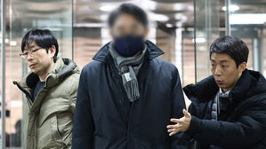 '수사 정보 거래' 혐의 SPC 임원 &middot; 검찰 수사관 구속&hellip;"증거인멸 우려"