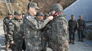 합참의장, 미사일전략사 &middot; 8전비 방문해 대비 태세 점검