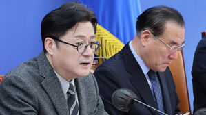 홍익표 "윤석열 &middot; 한동훈 등 정치검사가 청산 대상 1순위"