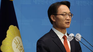 조해진 "1&sim;2주 내 나라와 尹 운명 결판&hellip;고개 숙여 민심 업어야"