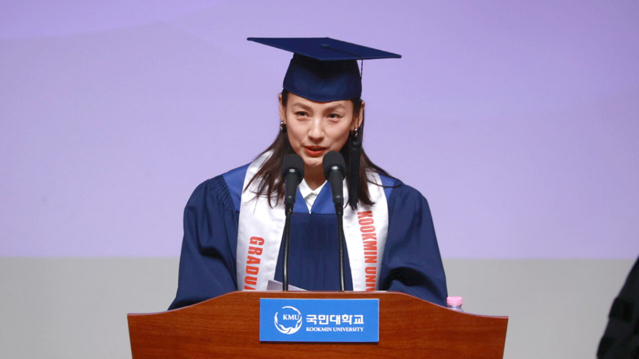가수 이효리, 모교에서 졸업식 축사 (사진=연합뉴스)