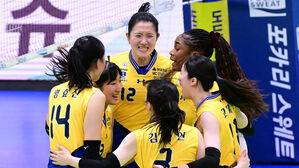 프로배구 1위 현대건설, 6위 도로공사에 신승