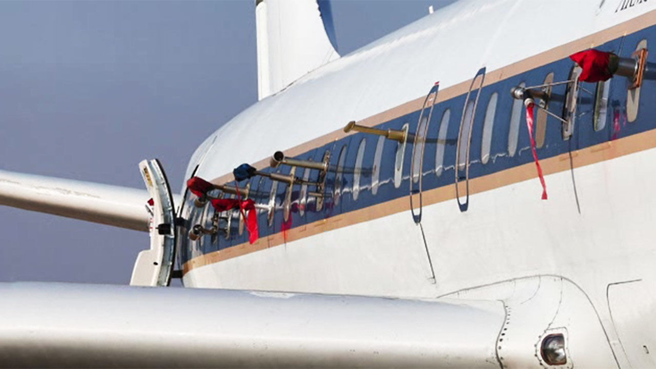 미국 나사의 대기질 관측기 DC-8