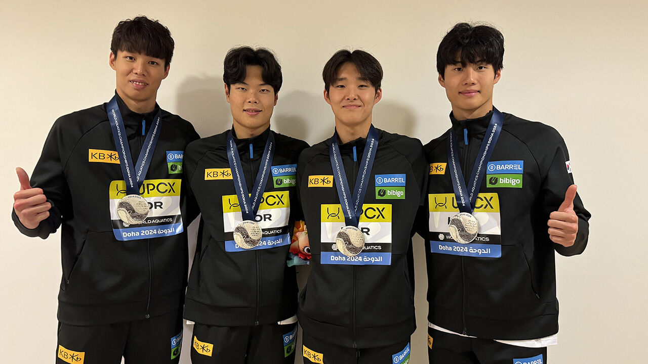 세계선수권 남자 계영 800ｍ 은메달을 합작한 황금세대 (사진=대한수영연맹 제공, 연합뉴스)