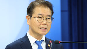 '소음성 난청' 산재 6년새 5배&hellip;노동부, 산재보험 제도 손본다