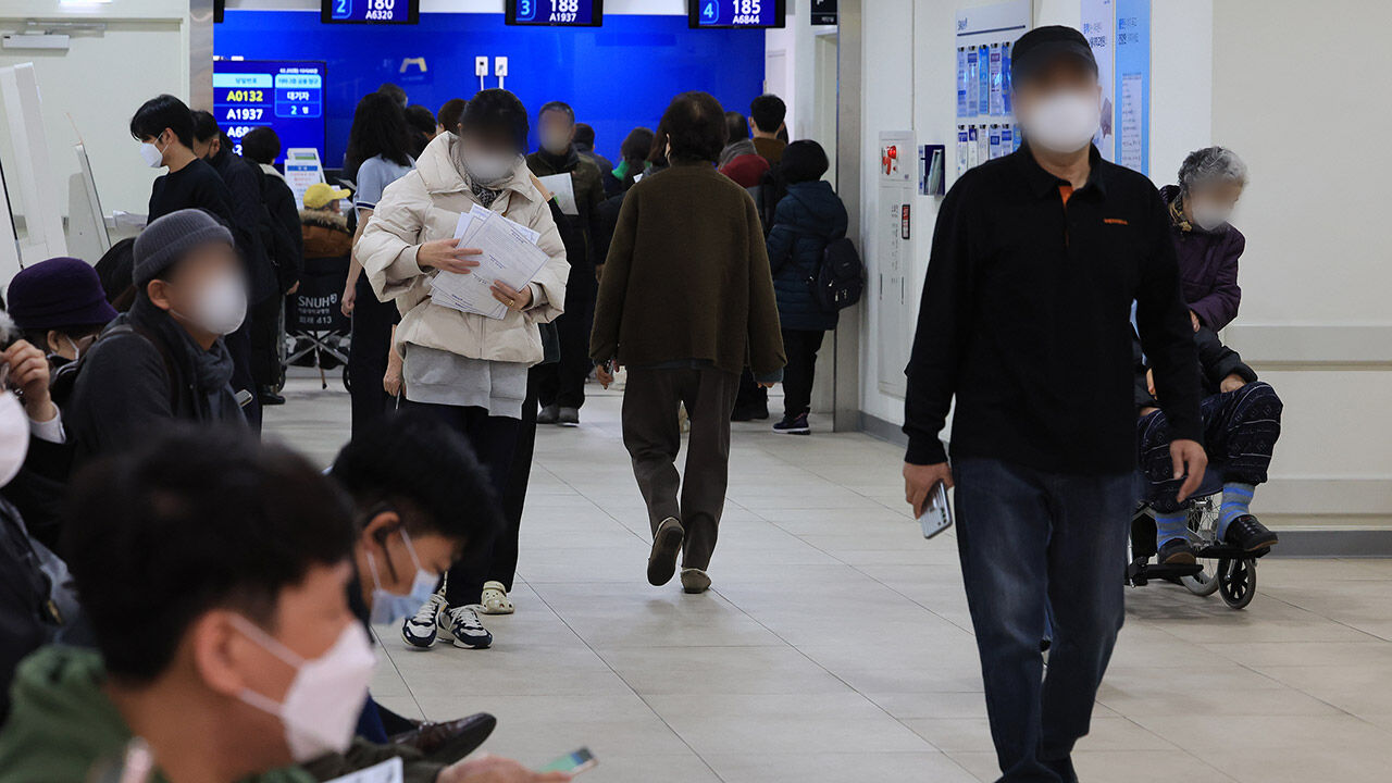 대학병원 찾은 시민들 (사진=연합뉴스)