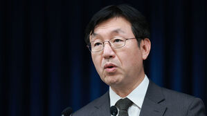 성태윤 "의대 정원, 지금 안 늘리면 더 많이 늘려야 할 수도"