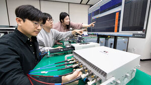 KT, 이노와이어리스와 5G &middot; LTE 동시 지원 스몰 셀 개발