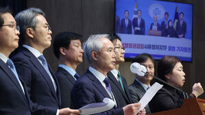 민주, 총선 출마한 전직 검사들 주축 TF 출범&hellip;당내 일각 반발