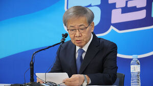 민주당, '친명' 정청래&middot;서영교&middot;권칠승 등 단수 공천&hellip;'비명' 송갑석 등 4개 지역 2인 경선