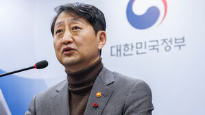 안덕근 산업장관 "반도체 기업 투자 촉진 위해 인센티브 대폭 확대"