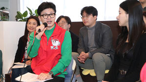 한동훈, 마지막 공약 택배&hellip;"표 가성비 떨어져도 기후 문제 해결"