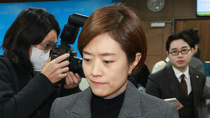 민주 고민정, 최고위원직 사퇴&hellip;"공천 불신 종식해야"