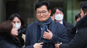 법원, '돈 봉투' 송영길 보석 기각&hellip;"증거 인멸 염려"