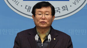 설훈, 민주당 탈당&hellip;"무소불위 이재명, 연산군처럼 모두 쳐내"