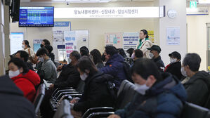 정부, 전공의 대표 자택 직접 찾아가 복귀 명령&hellip;고발 '초읽기'