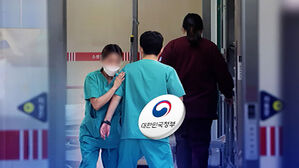 복귀 시한 D-day&hellip;전체 전공의에 "직접 만나 대화하자"