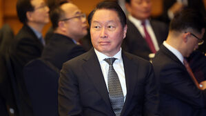 최태원, 만장일치로 서울상의 회장 연임&hellip;대한상의 회장도 연임