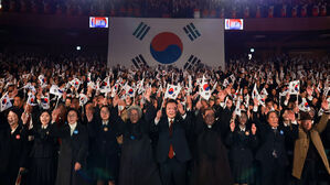 윤 대통령 "한일, 아픈 과거 딛고 세계 평화&middot;번영 파트너"