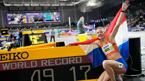 펨키 볼, 세계실내선수권 여자 400ｍ 세계신기록으로 우승