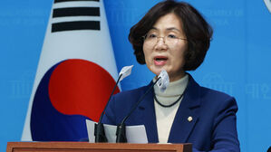 민주, '김건희 특검법' 재발의&hellip;여 "공천 잡음에 또 정쟁용 특검"