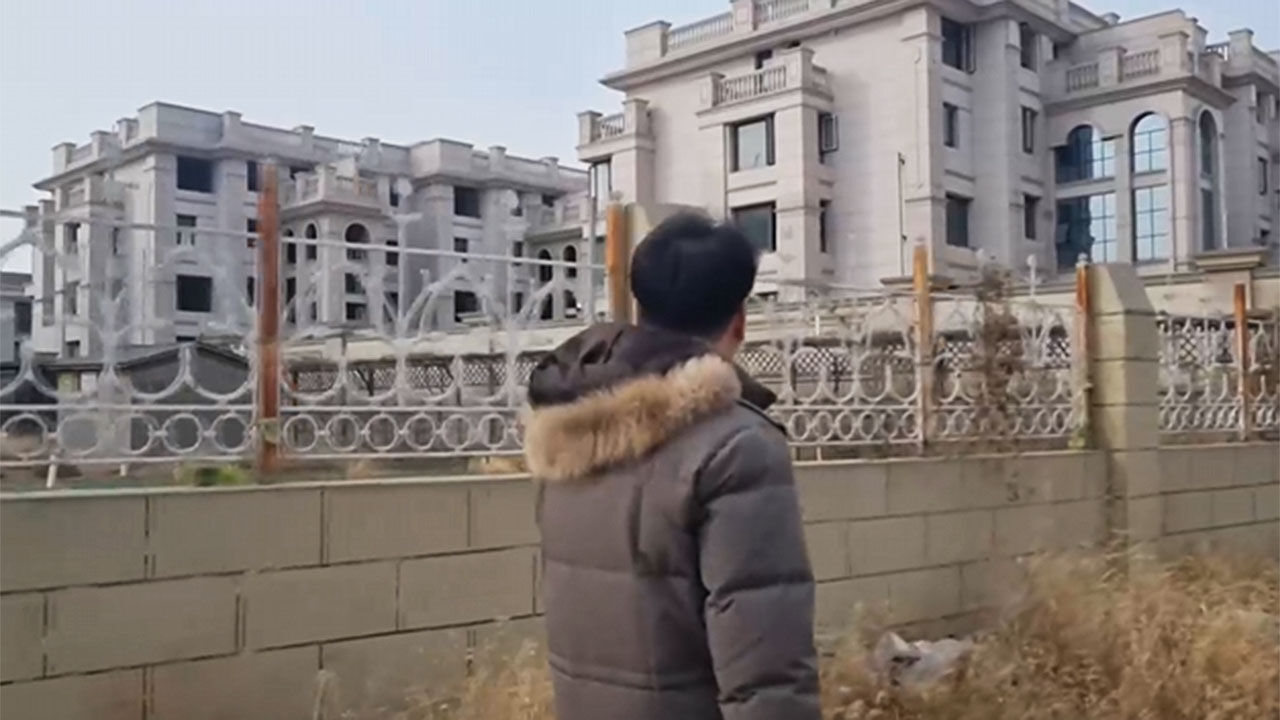 베이징시 통저우구, 오랫동안 방치된 한 고급 주택 단지