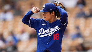 MLB 투수 최고액 야마모토, 두 번째 등판서 3이닝 5실점