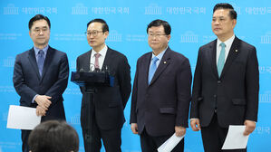 홍영표 &middot; 설훈 '민주연대' 결성&hellip;이낙연 신당 입당키로