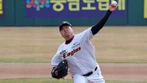 4,172일 만에 대전 마운드 선 류현진&hellip;3이닝 3K 1안타 1실점