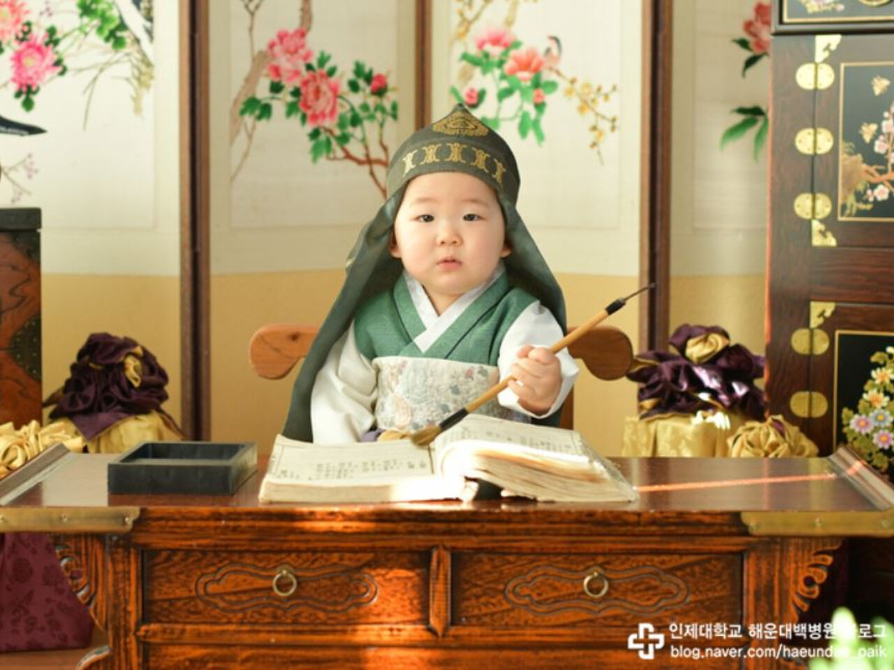 이재준·전도향 부부의 아들 이도현 군. 돌잔치 대신 사진관에서 사진 한 장을 찍어 돌을 기념했다. 