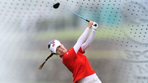김재희의 날카로운 샷&hellip;KLPGA 개막전 2R 단독 선두