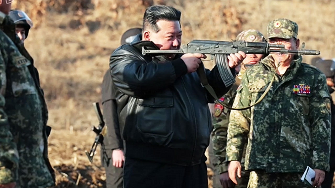 대규모 포사격 시찰한 김정은 총비서