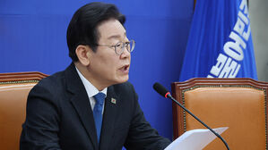 '대장동&middot;백현동 의혹' 재판, 이재명 불출석에 오후로 연기