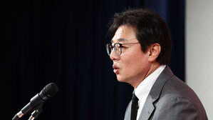 이강인 뽑은 황선홍 "보듬고 화합해야&hellip;구성원 모두의 문제"