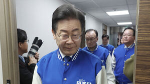 이재명 선대위 참석에 대장동 재판 허가 없이 불출석