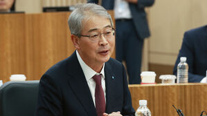 임종룡 "조사&middot;수사 결과에 맞는 조치와 절차 겸허히 따를 것"
