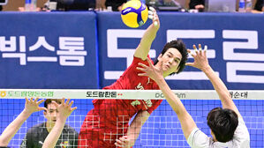 V리그 한전, 마지막 홈경기 승리&hellip;여자부 페퍼, 창단 첫 2연승