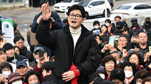 한동훈, '낙동강 벨트' 부산 격전지 지원 사격&hellip;표심 공략