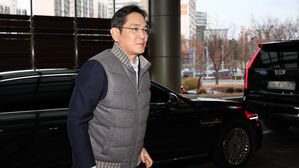 10대 그룹 총수 작년 배당금 총액 8천200억&hellip;이재용 3천244억 원