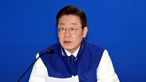 이재명 "정봉주 발언 심각성 인지&hellip;국민 눈높이에서 바라볼 것"